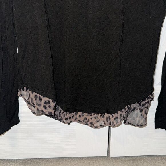 RED HAUTE Top 🐆 - Picture 3 of 5